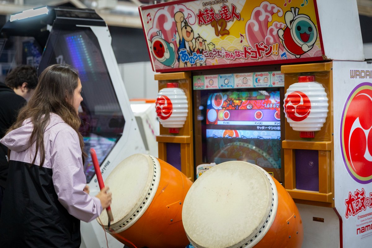 RetroBarcelona tweet media