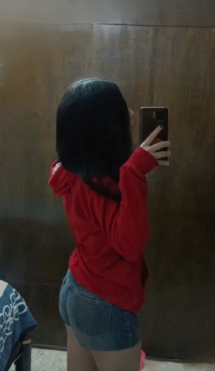 🧛🏻‍♀️ tweet media