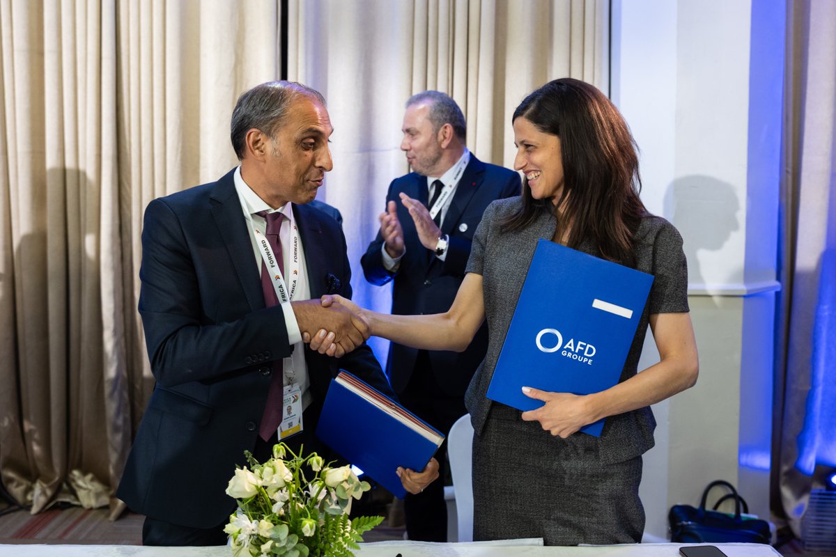 AKF_Global's tweet photo. 🇹🇿🤝🇫🇷 AKF is delighted to announce the signing a new memorandum of understanding with @AFD_France   to advance coastal resilience and regenerative agriculture in #Tanzania - building on nearly two decades of partnership between the French Republic, the Ismaili Imamat and the @akdn and over $1 billion in joint investment across 20 countries.

✍️ The MOU was signed on 12 May by Éléonore Caroit, France’s Minister Delegate for Francophonie, International Partnerships and French Nationals Abroad; Christophe Lecourtier, Chief Executive Officer of AFD; Shamir Samdjee, Official Representative of the Ismaili Imamat to the French Republic; and Dr. @MattReedAKDN, Director of Institutional Partnerships at AKF.

🔵 Under the MOU, AKF and AFD will work together in Tanzania on two fronts: protecting marine and coastal ecosystems, in partnership with government ministries in both Mainland Tanzania and Zanzibar; and supporting smallholder farmers in coastal communities to adopt climate-resilient farming that boosts food security, biodiversity and livelihoods.

🌿 A preliminary €38.5 million is earmarked for the marine ecosystems work, combining resources from AFD and AKF. The agreement builds on a Declaration of Intent signed in Paris in July 2025 in support of AKF's 10-year Indian Ocean 'ReGeneration' Initiative — which has already planted more than 1.7 million mangroves on the Tanzanian coast since 2023.

🇰🇪 The signing took place on the sidelines of the #AfricaForwardSummit in Nairobi, Kenya, which brought together African heads of state, the President of France, the African Union, international financial institutions and development partners.

#ClimateResilience #Tanzania #AFD #BlueEconomy