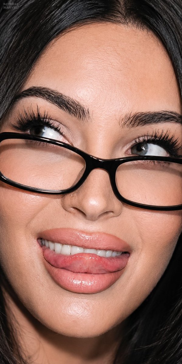 ActressMarvels's tweet photo. Megan Fox Dangerously Hot Facecard 💋!!

Load in 4K https://t.co/OwIl6kEF2p
