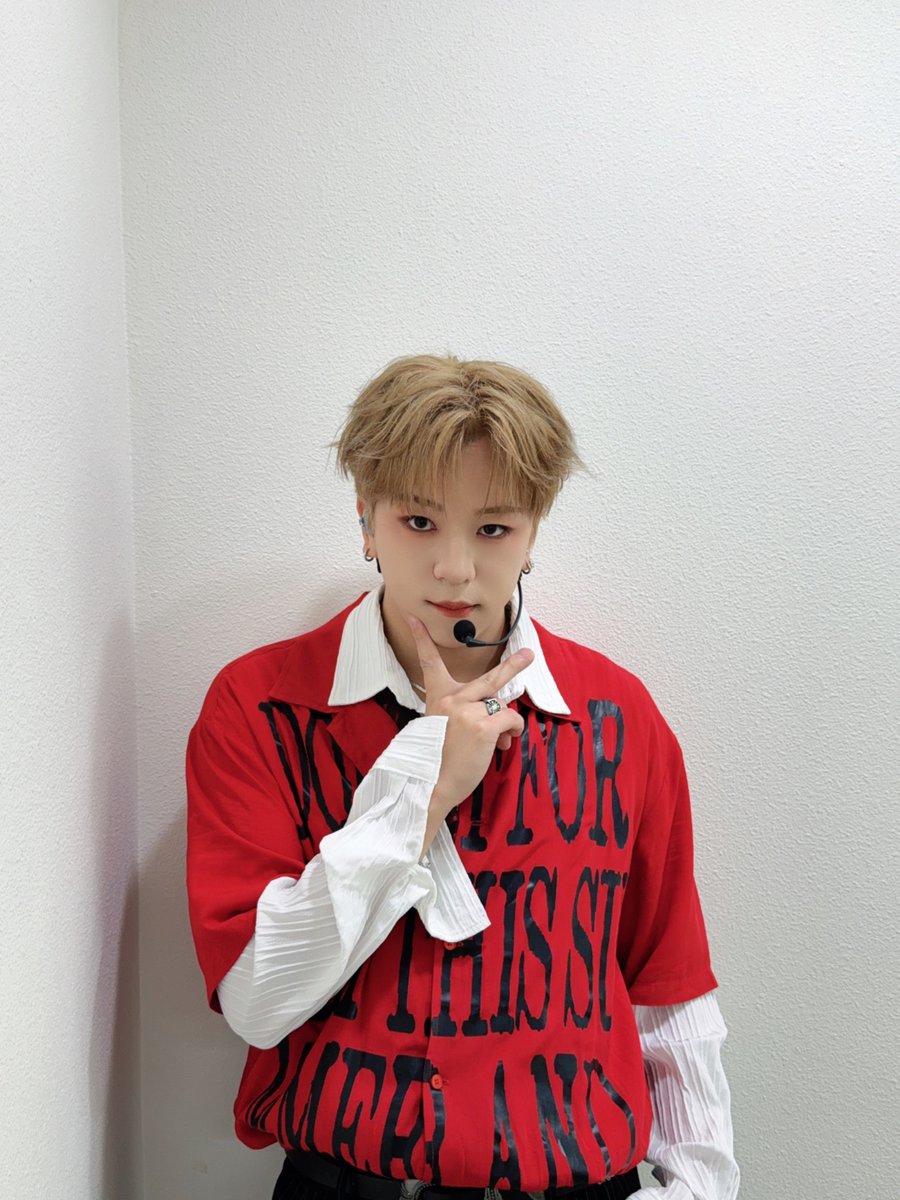 orbit5_ofcl's tweet photo. [📺] [ ORβIT - 𝐃𝐀𝐃𝐀𝐃𝐀 ]
Simply K-Pop 26.05.15

SHUNYA

#ORβIT #오르빗
#SHUNYA https://t.co/hX98AcPeqs