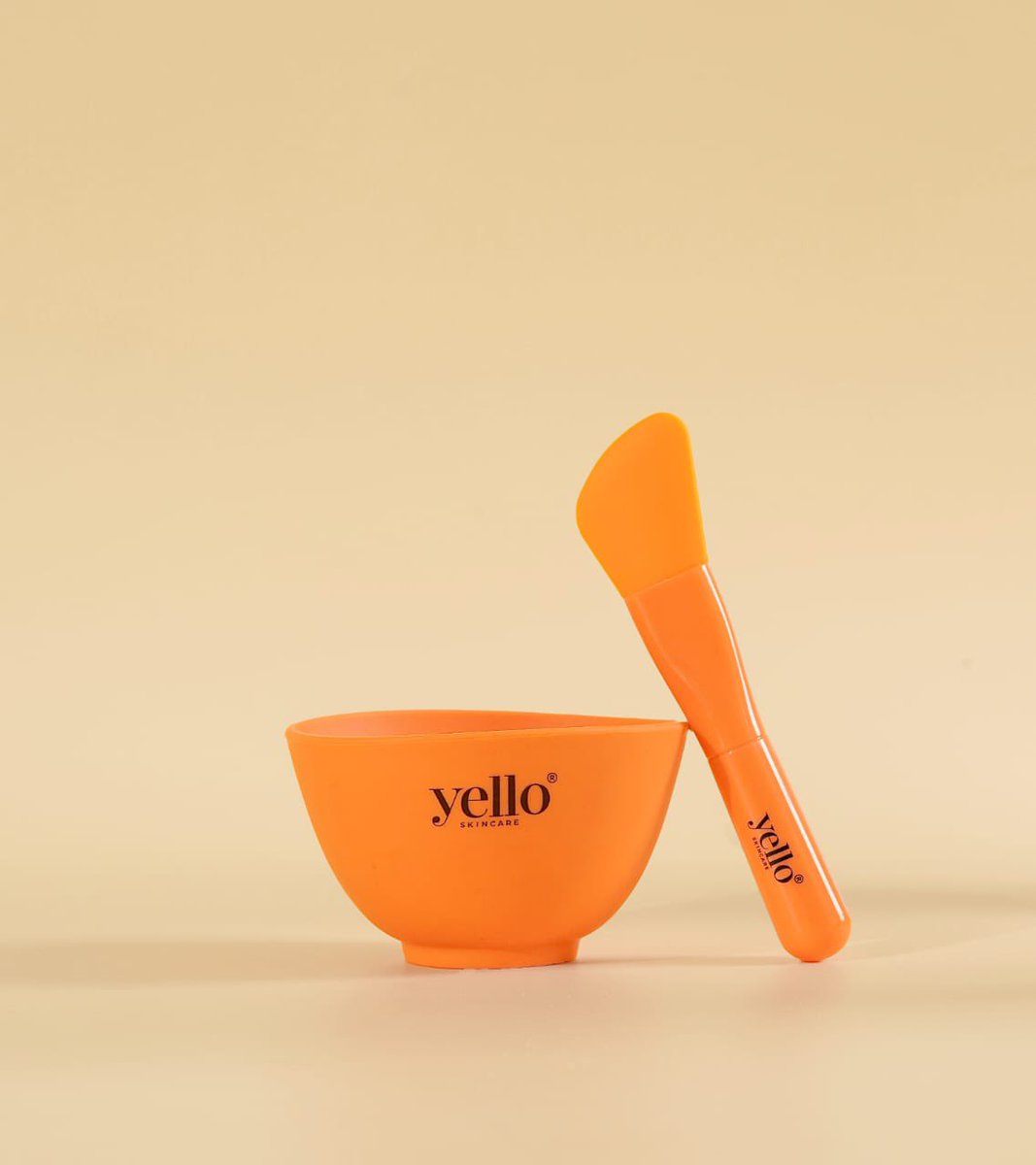 amaazmi's tweet photo. Dulu pandai pandai lah korang mix dalam bowl sendiri. Sekaramg Yello dah ada bowl dengan brush dah untuk korang mix OTMS! https://t.co/QNFczpVtdl