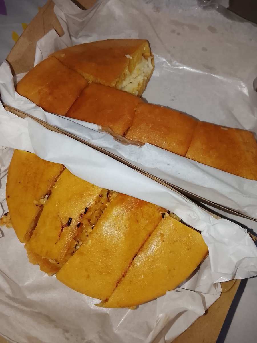 Lix_lixth's tweet photo. Martabak Manis or Terang bulan by Mamabites🍫🤤✨

Shopee Food Malang : https://t.co/5kdBdJFc1V https://t.co/gs72dtamjM