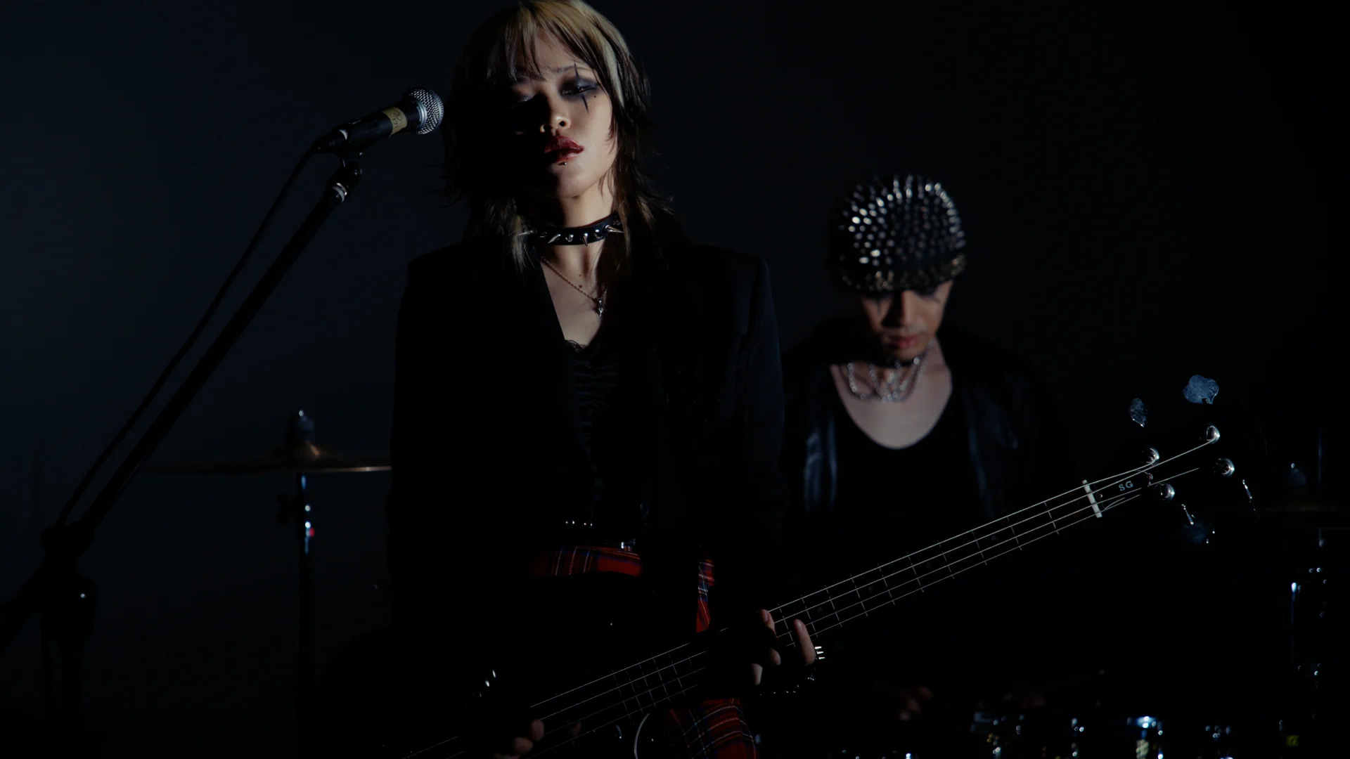 加藤マニ X:ssä: ”ほい！171による「音楽やろうよ！」のビデオをつくり
