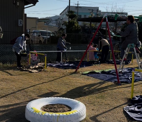 Shineilife2220's tweet photo. 明日の #ユメヒビく月曜日 はほっこり回🌸

子供たちと一緒に遊具を塗って、建設業の魅力を伝える活動のお話です✨
犬山市内の幼稚園がどんどんきれいに…？😊

明日月曜夜7時30分、東海ラジオでお聴きください📻

#ユメヒビ #シンエイライフ #TOKAIRADIO https://t.co/QEU8tRxsSg