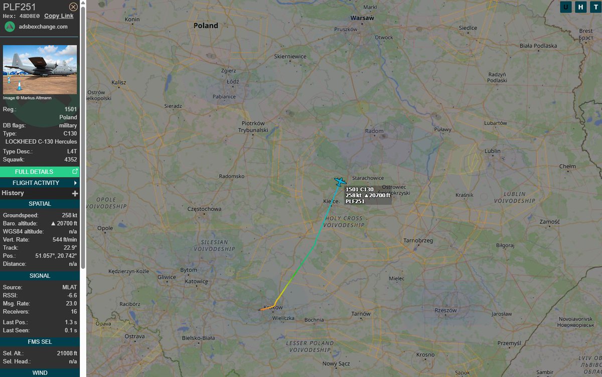 PolishMilRadar's tweet photo. 📅 15.05 🕘 09:02LT - 🇵🇱✈️ Hercules z Krakowa do Finlandii
🇵🇱 Siły Powietrzne RP
✈️ Lockheed Martin C-130E Hercules | Reg: "1501"
🛫 Baza Lotnicza Kraków Balice #EPKK 🇵🇱
🛬 Port Lotniczy Kaajani #EFKI | Finlandia 🇫🇮
#PLF251 leci na FL210 (6401 metrów)
🔗 https://t.co/qXNmlNHR5r
#POLMILRADAR