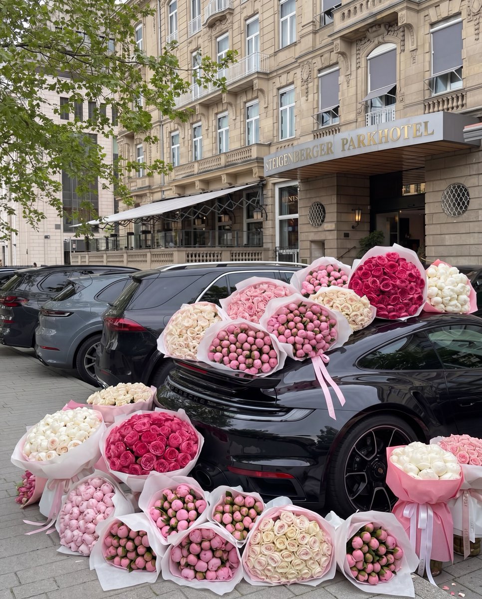 Flowerland tweet media