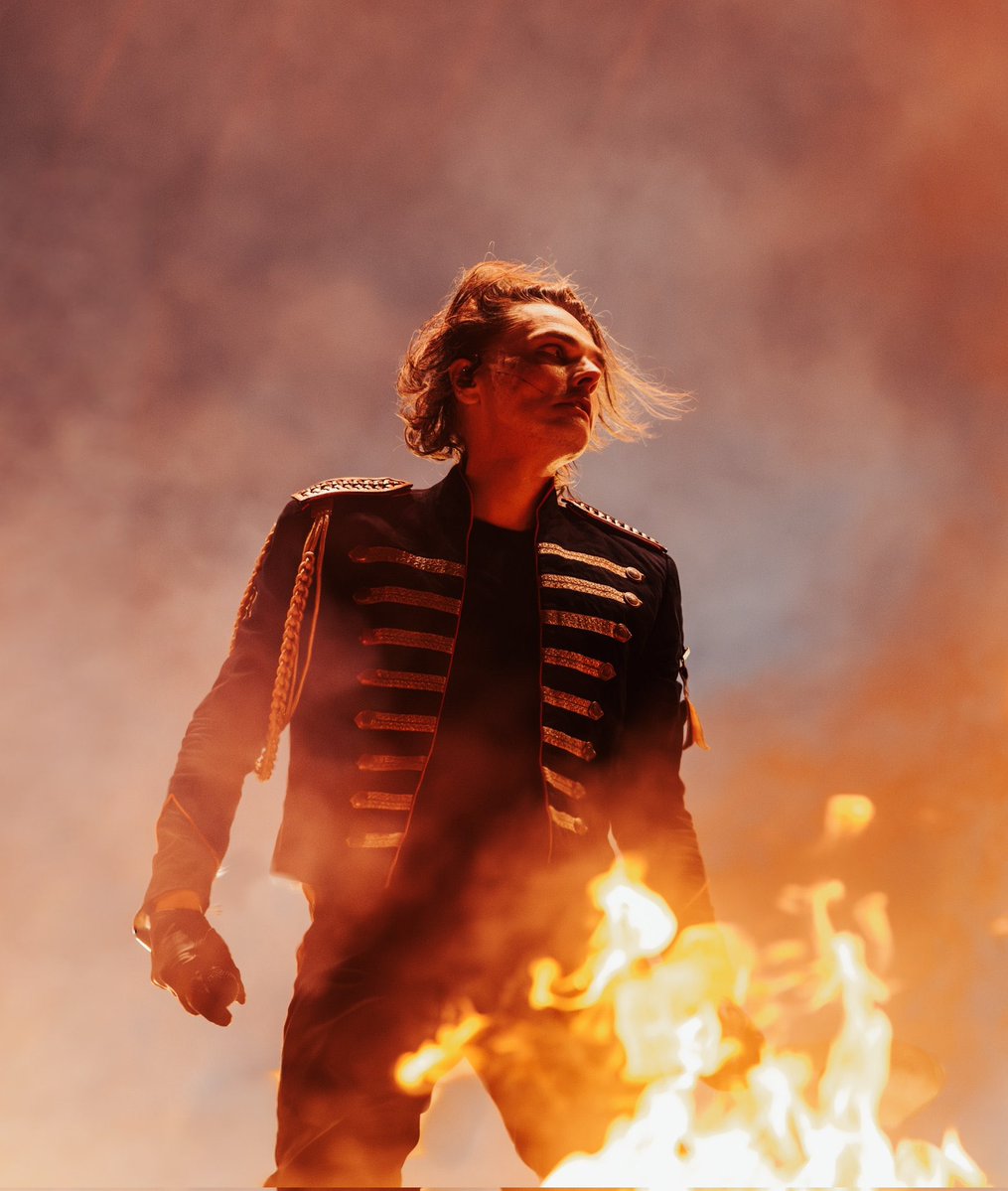 ♱ 𝖈𝖆𝖒𝖎𝖑𝖆.⋆🗡sᴀᴡ ᴍᴄʀ ᶜˡ tweet media