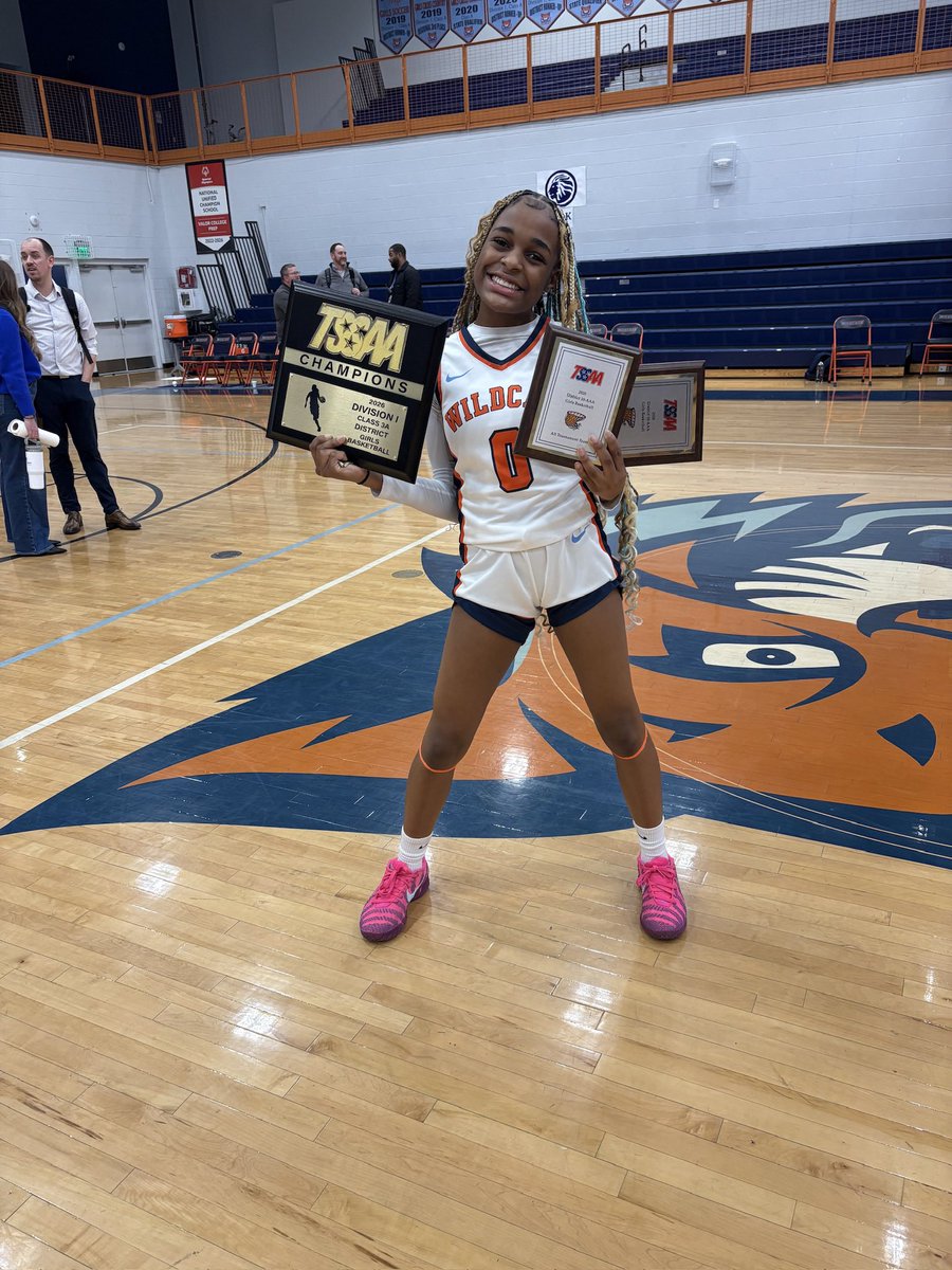 TamiyaMcclain's tweet photo. I am truly blessed and grateful to say I made the All district &amp; All tournament team again this past season. I will continue to work hard , play hard , up lift my teammates, and giving it 100% every time I step on a court !! 12-0 back to back district champs!! https://t.co/1fEHhg8yEm