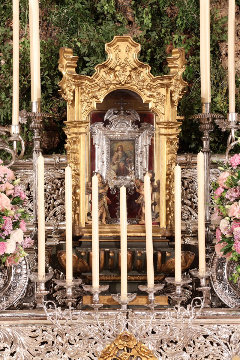 PastoraCapu's tweet photo. #MayoPastoreño26 | La Divina Pastora de las Almas Coronada ya preside el altar dispuesto para su Solemne Novena.

Desde el fastuoso risco levantado en Capuchinos comenzarán hoy los días grandes de nuestra Madre.

📅 15–23 de mayo
🕤 20:00 h
📍 Convento de Capuchinos

#PastoradeCapuchinos