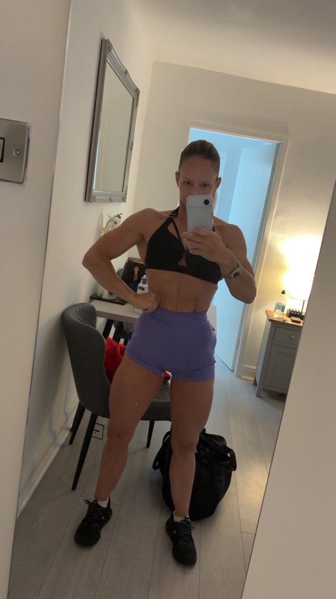 Figuregirl 🇬🇧🇮🇱 tweet media