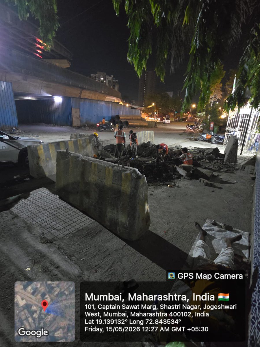 AbidTamboli5's tweet photo. Reminder:1
Dangerous and massive without permission road excavation work is going on from Crystal Park to Sapphire Apartment near Markaz Restaurant, Near JVLR Bridge, Jogeshwari West, Mumbai:400102.

As seen in photos, excavation work is being carried out without displaying proper permission copy, work order details, contractor information board, safety signage or adequate pedestrian protection arrangements. Huge debris is scattered on road and footpath creating serious risk to public safety during night hours.

Requesting @MMRDAOfficial immediately inspect the site and impose penalty on J.Kumar for violation of excavation safety norms and unsafe execution work near JVLR Bridge.

 #MMRDA #Jogeshwari #Mumbai #JVLR #RoadSafety #IllegalDigging