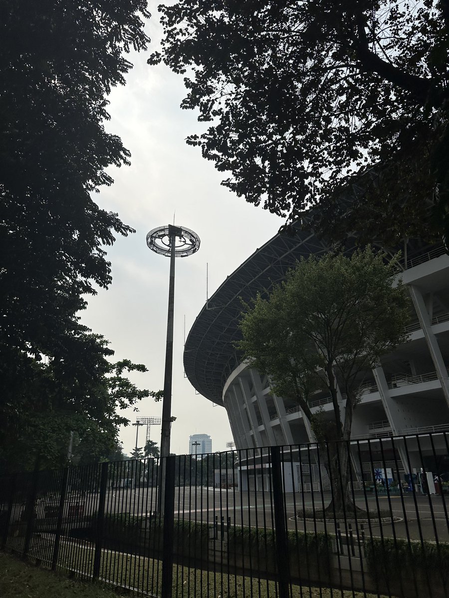 Mesescoklat2's tweet photo. kalo ga demi taka dkk besok, mager gue kemari 😭 https://t.co/eKTHGdRekK