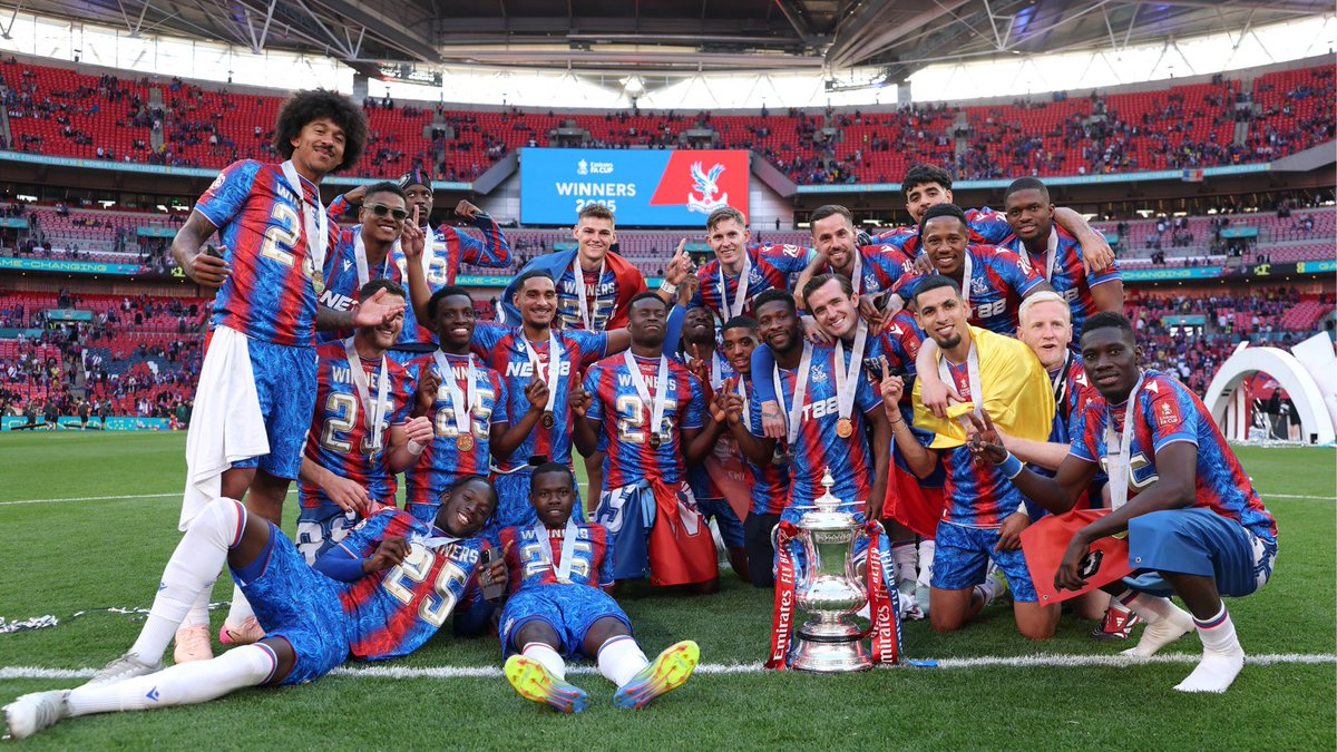 CPFCGIFS tweet media