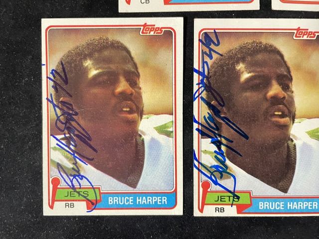 martylyonsfdn's tweet photo. 🚨🚨FLASH SALE🚨🚨

- 100% of the sale of these trading cards will benefit our #WishGranting Program.
- $15 total including s/h for these (5) autograph cards.
- Lance Mehl, Bobby Jackson & Bruce Harper.
- Comes with a COA from the MLF.
- Please comment SOLD.
- Payment can be made via our website, Venmo, PayPal, or check in the mail.  Thank you for considering to help us raise funds.

#TheHobby #JetUp #NFL #TradingCards #Autographs