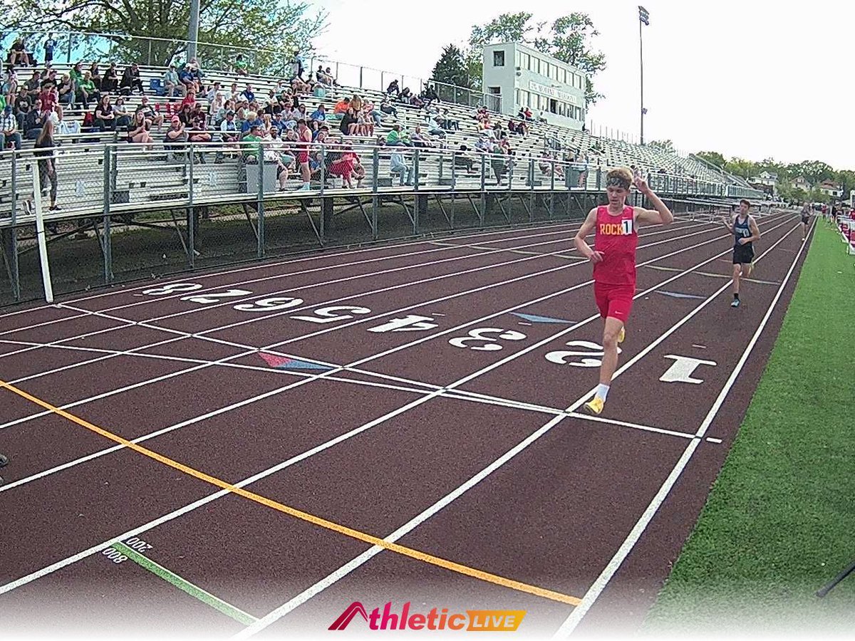 rihs_track's tweet photo. Finished with GOLD TWICE 🥇

Western Big 6 Conference Championship | Men’s 3200 Meter:
1. Elliott Batz - 9:23.57 https://t.co/TUBvgeyDHl