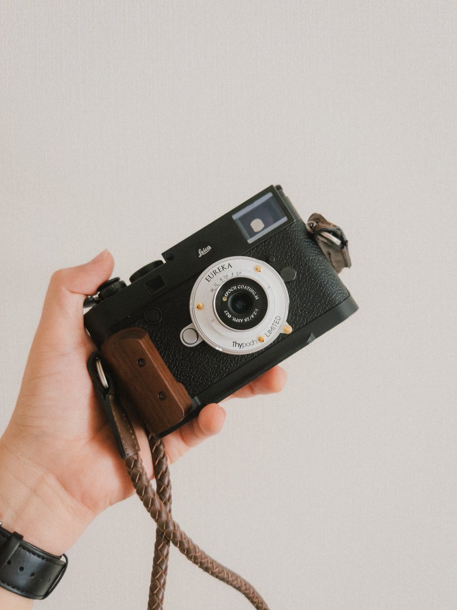motoki_8strings's tweet photo. My new gear…
Thypoch Eureka 28mm f2.8

12月末くらいに予約注文してたので入手まで約半年かかりましたが、最高すぎる見た目で満足感MAX
まじで小さい、軽い、薄いので日常使いに持ち出しやすくて最高かも https://t.co/9raMx4DhuY