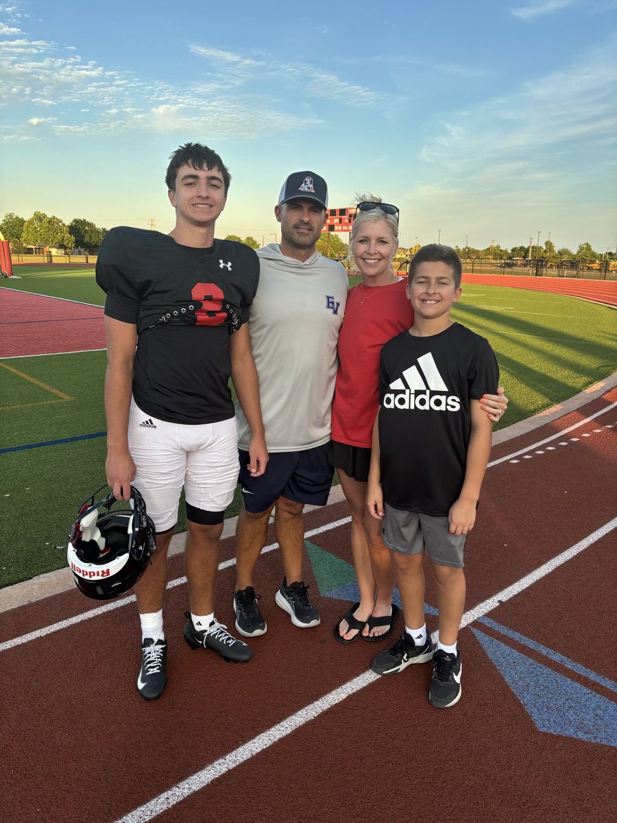 Coach Doug Pearce tweet media