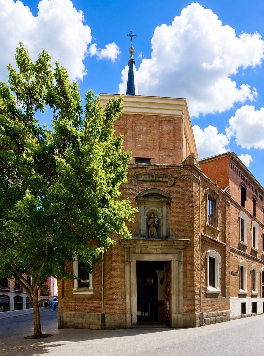 1981Sanctuaries's tweet photo. @earthviewss1 Madrid has plenty of famous landmarks, but the Church of San Antonio de los Alemanes is on another level. Known for its unique elliptical floor plan and "Sistine Chapel of Madrid" vibes, it’s a total Baroque dream.
#HiddenGem #VisitMadrid #BaroqueArchitecture #TravelGram https://t.co/Da933opjxL