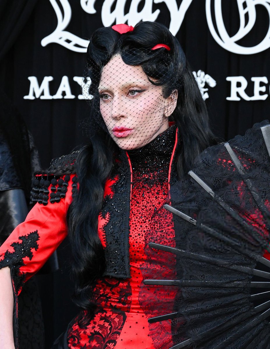 Gaga Daily tweet media