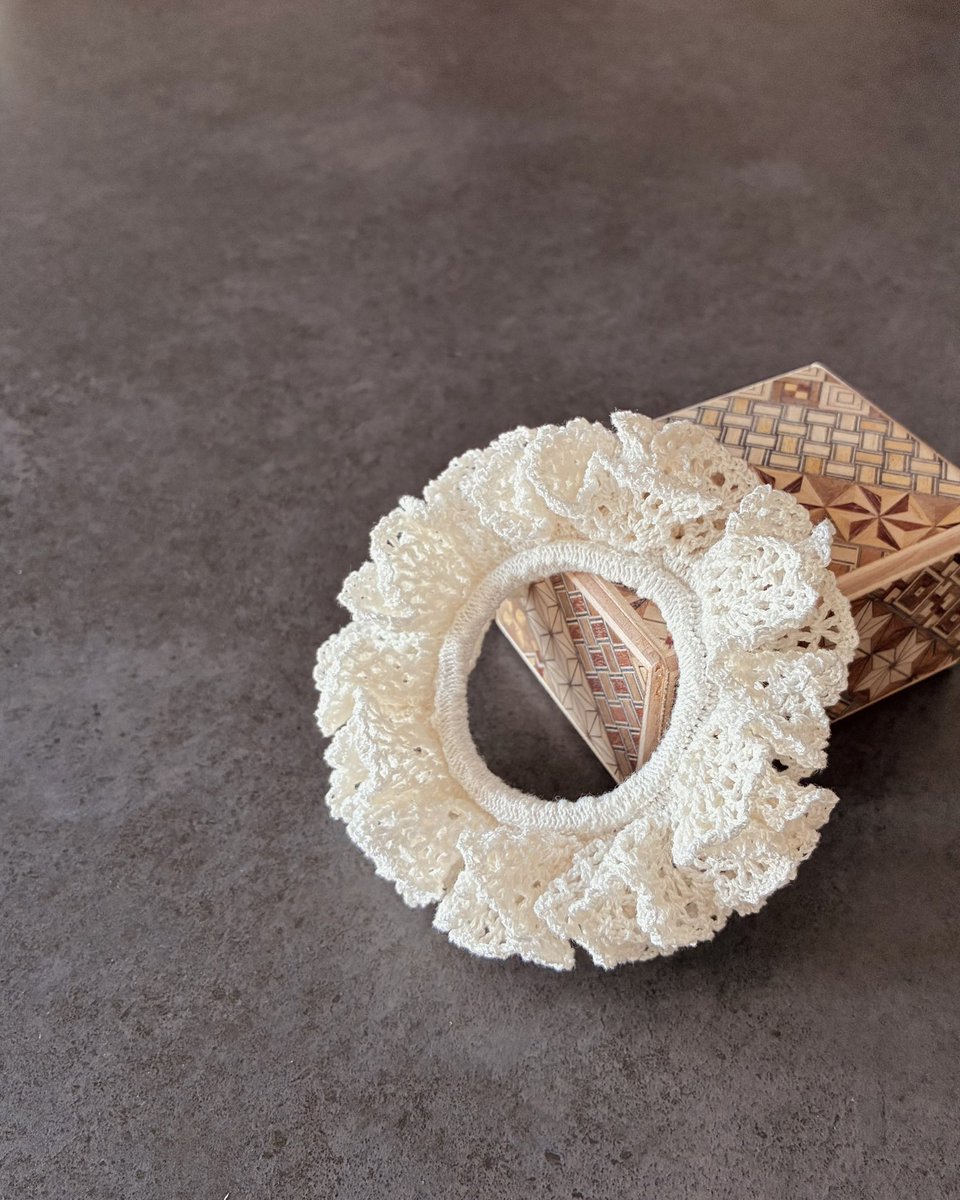 BMT_Ming's tweet photo. レース編みシュシュ・試作品

#ハンドメイド
#レース編み
#かぎ針編み https://t.co/gBlx0Mctqj