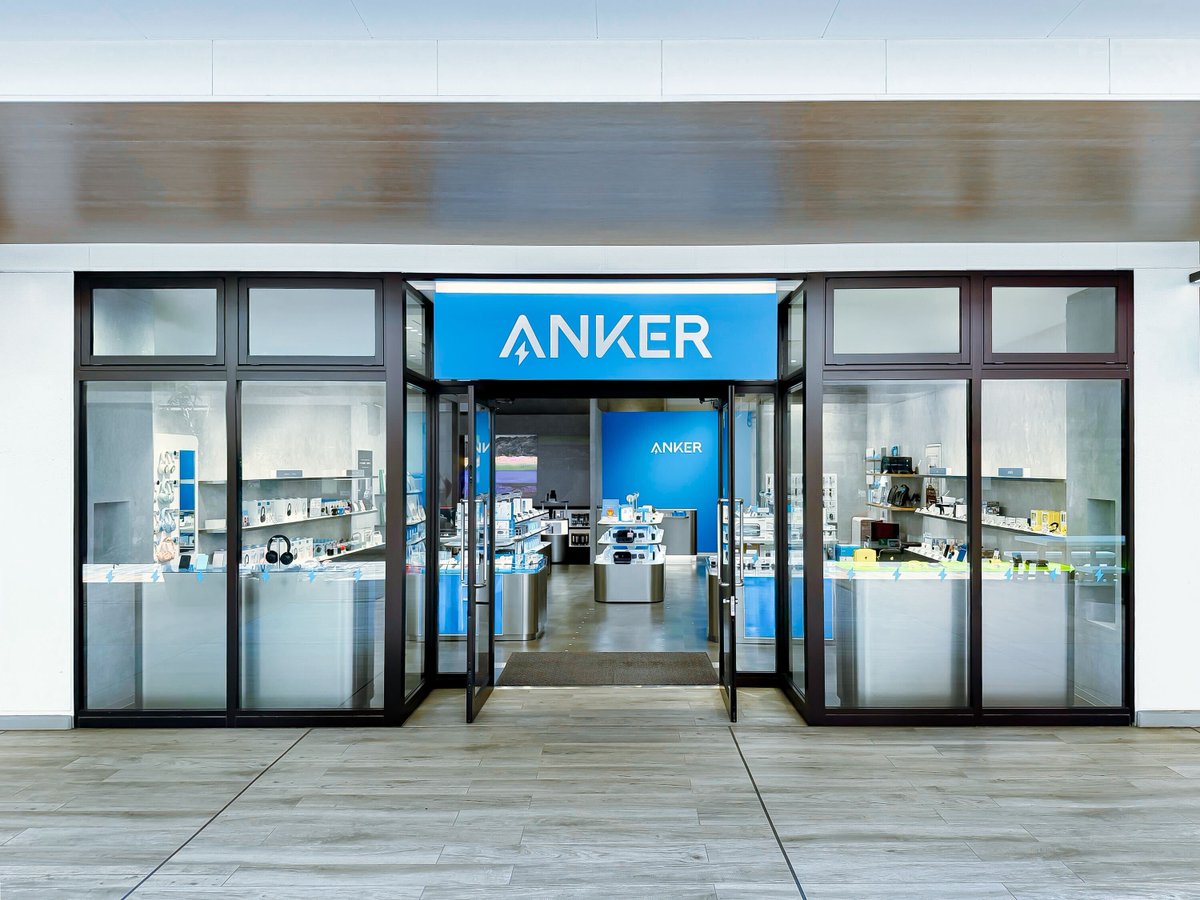 AnkerStore_JP's tweet photo. 【新店舗】「Anker Store Outlet 横浜ベイサイド」が「三井アウトレットパーク 横浜ベイサイド」内、Aブロックの2Fに本日オープン！アウトレットならではの割引製品を含む豊富なラインナップを取り揃えております。ぜひお気軽にお立ち寄りください！ https://t.co/B6ON4OYyWf