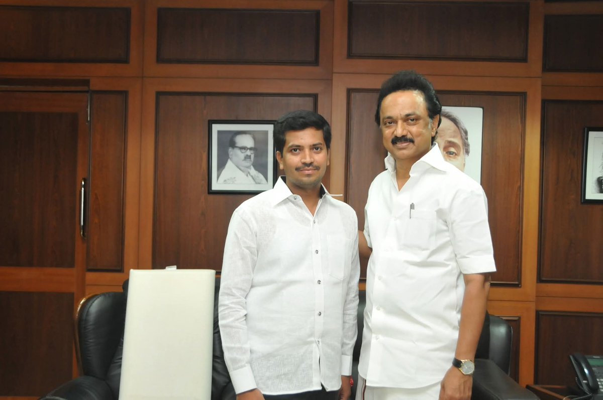 MurugesanKarthi tweet media