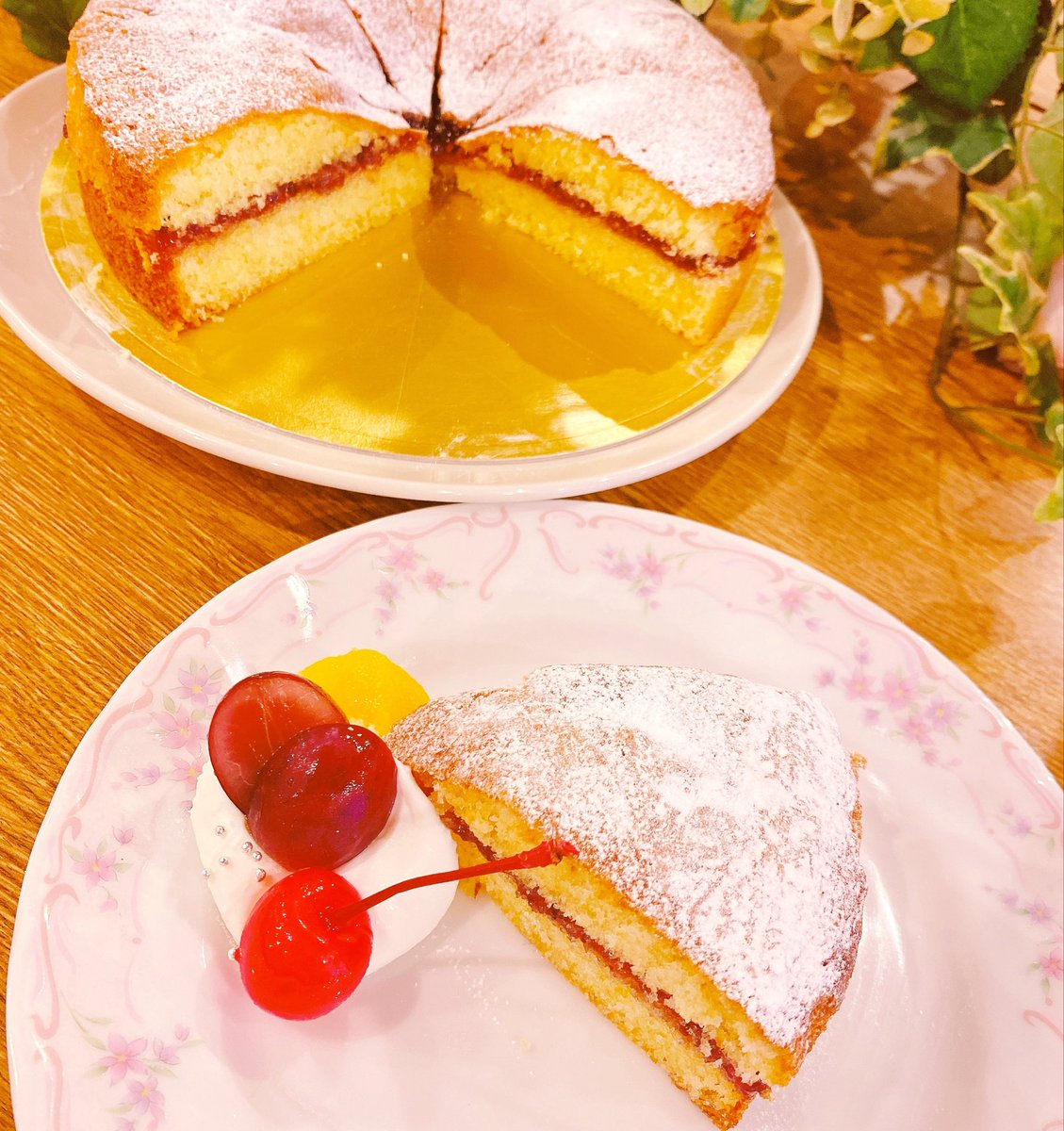 🆕ヴィクトリアサンドイッチケーキ』 焼き上がりのお知らせ