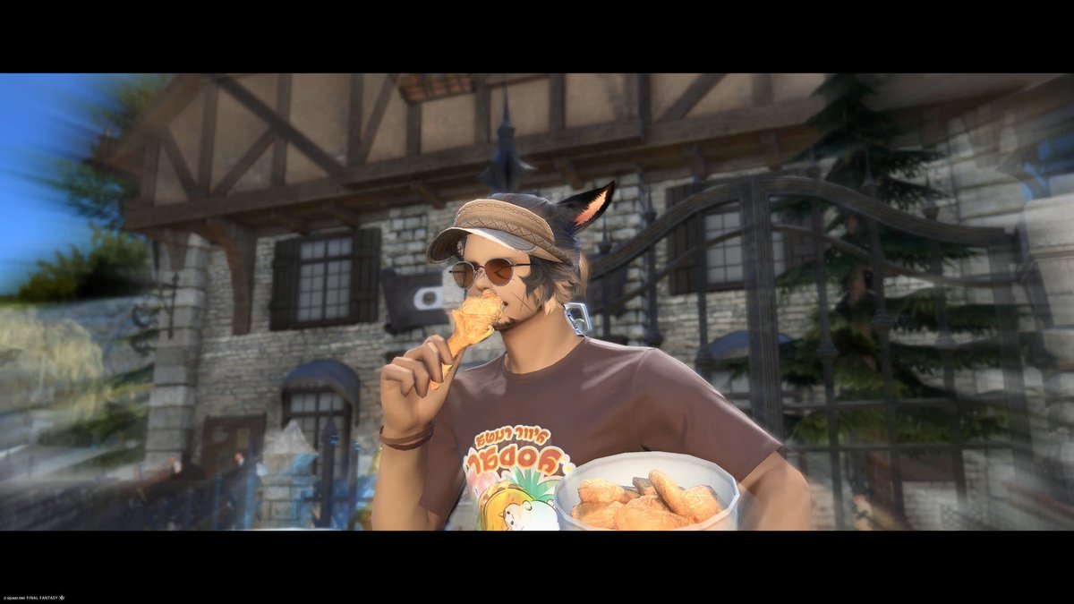 Randomtuna's tweet photo. WoL vs IRL  #FFXIVSelfie #FF14 #FFXIV #mmorpg #finalfantasy https://t.co/gduoEU3Cie