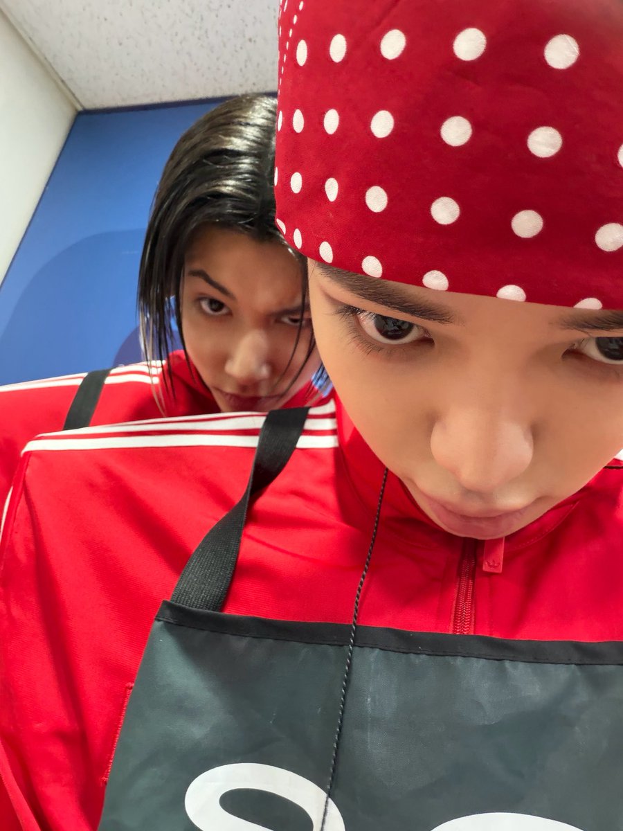 아들이ididit tweet media