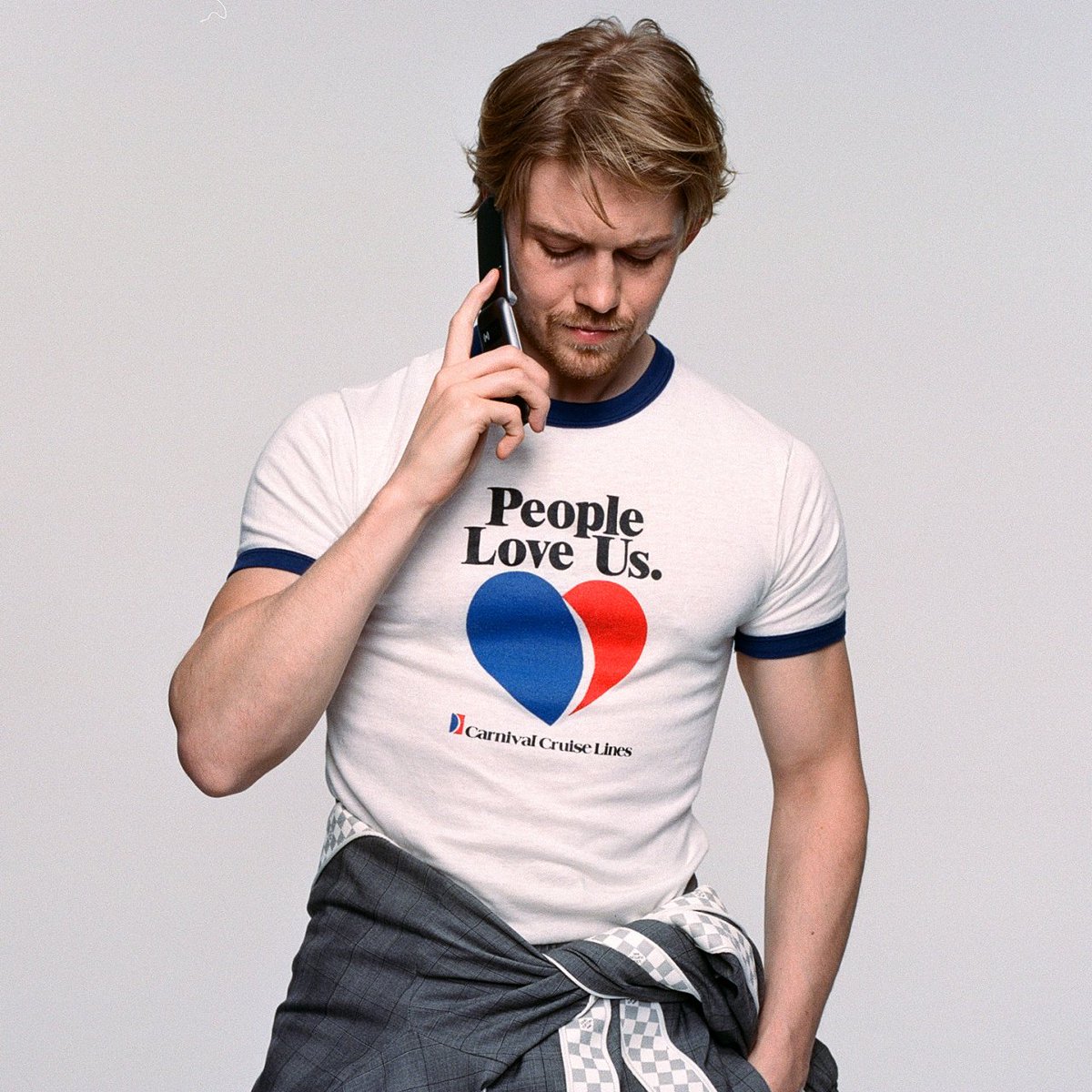 Joe Alwyn Styled 🌊🪶 tweet media