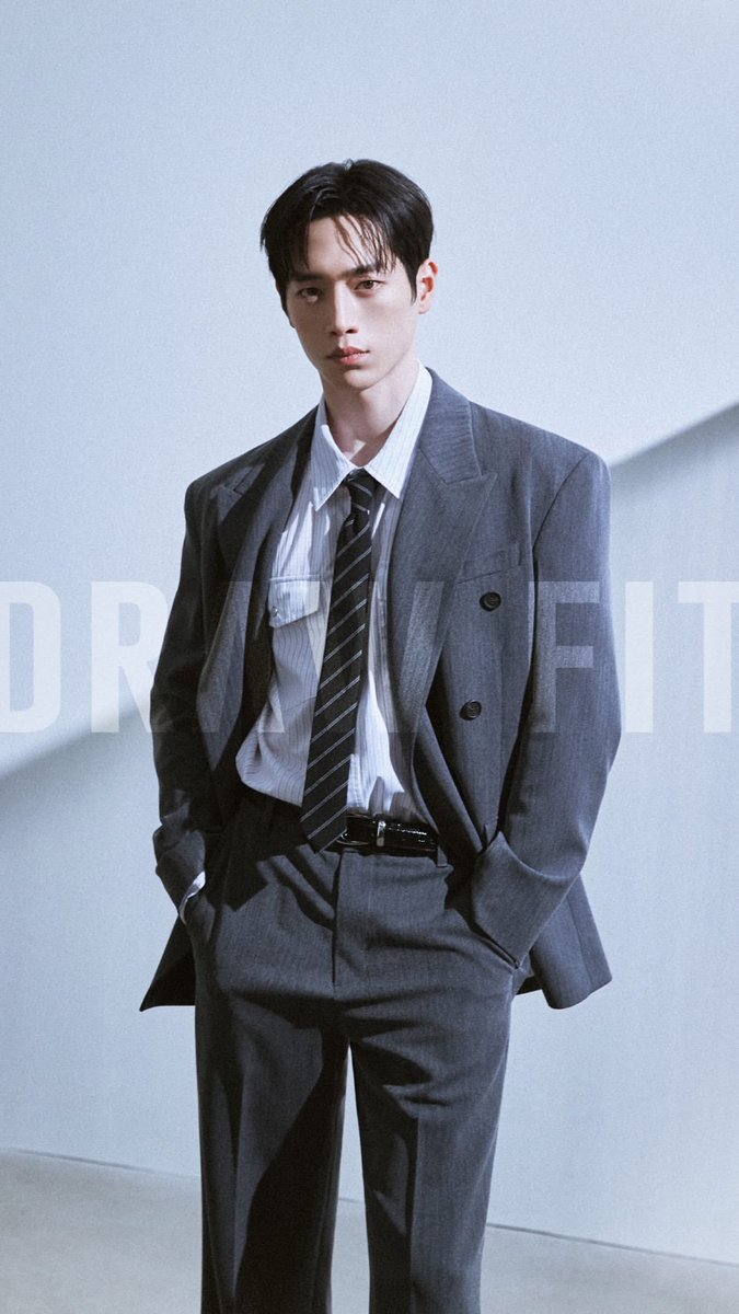 timetokkang's tweet photo. 260515 드로우핏 인스타 스토리 #서강준 https://t.co/d24DOaSIEz