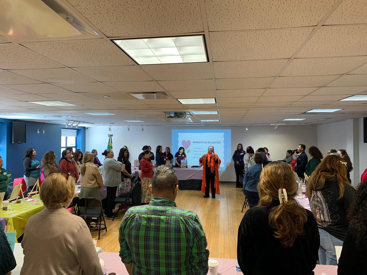 Consulado General de México en Chicago tweet media