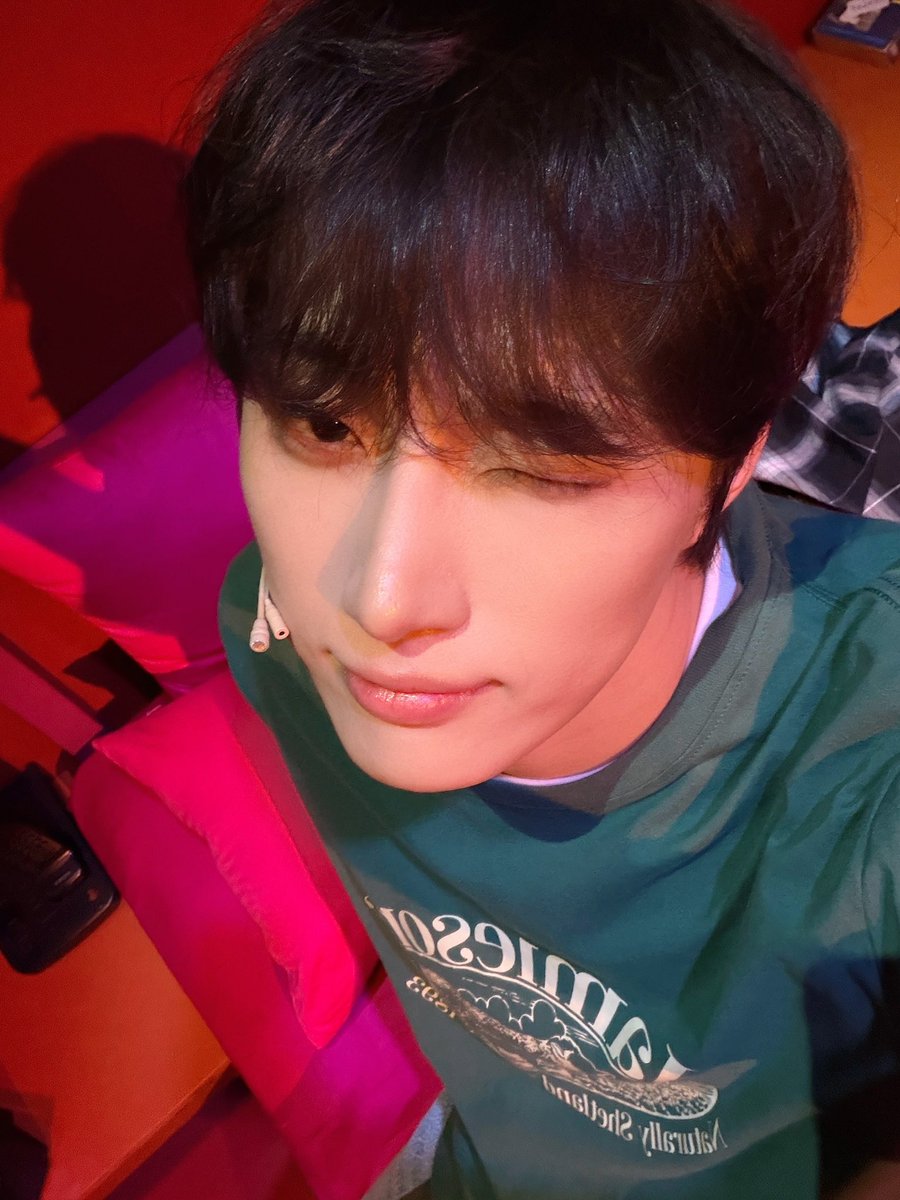 김재한 얼굴 tweet media