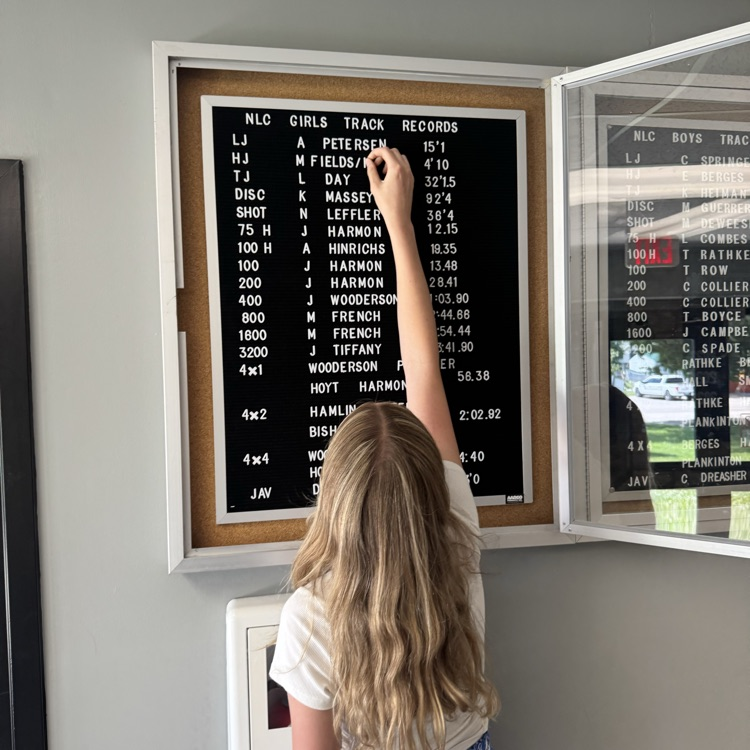 USD251's tweet photo. Meredith Lang adding her name to the record board after she tied the girls high jump record.  Meredith has tied the record with Madalee Fields with a jump of 4 '10'.  Great job Meredith! https://t.co/hp1wplqdjU