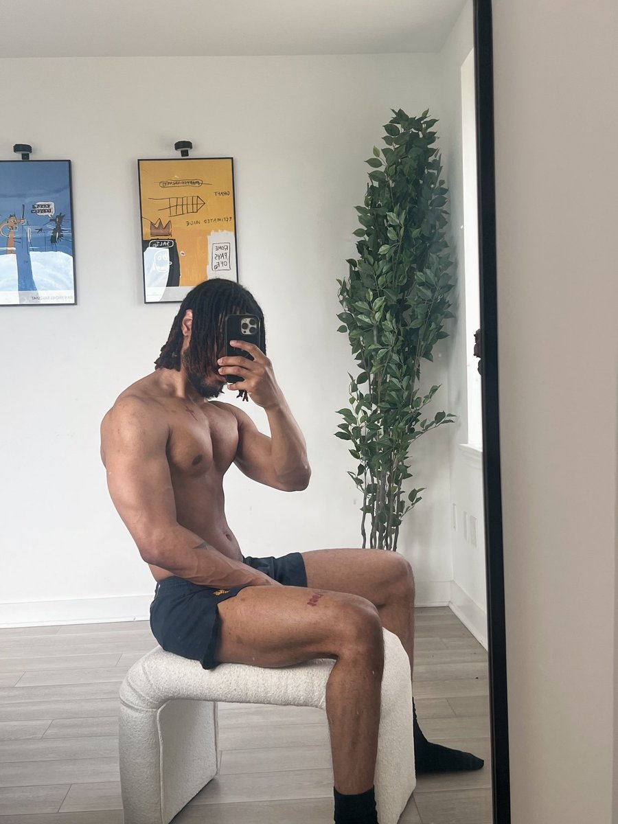 spam4tre's tweet photo. inspo https://t.co/g7jk3gLhas
