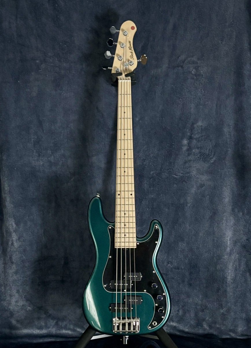 Red House Guitars tweet media