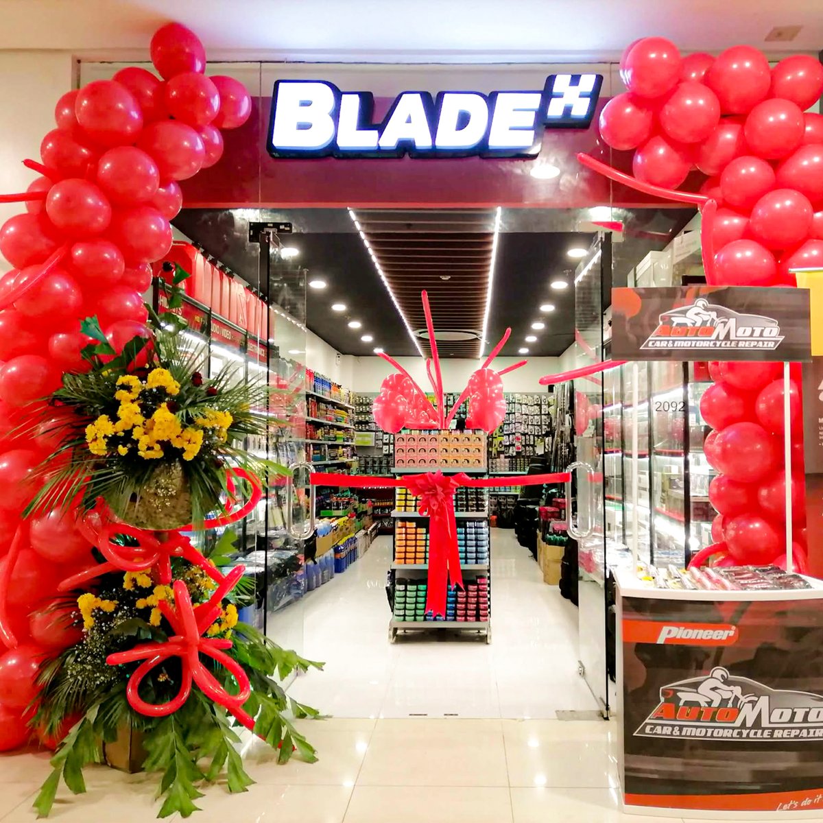 BladeAutoCenter tweet picture