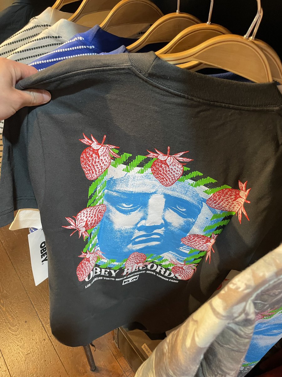 headshopvox's tweet photo. VOX OPEN 12:00-20:00
週末も元気いっぱい！おーーーぷん！
obey(オベイ)のブランニュー発売予定です！
夏物をお探しの方は、是非VOXにお立ち寄りください😊✨ https://t.co/phBzXWNv3s