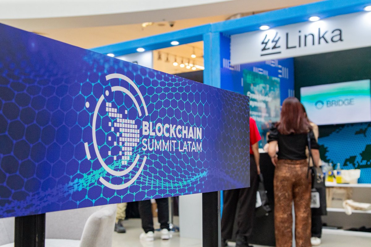 LinkaFinance's tweet photo. Día 1 en el @BlockSummitLA 🇵🇪
La infraestructura financiera en LATAM está cambiando.

Linka está aquí porque operamos exactamente en esa capa: pagos cross-border sobre rieles de stablecoin.
Si estás en el evento, conversemos.
#BlockchainSummitLatam #Stablecoins #LATAM https://t.co/Uj1YvVhvpY