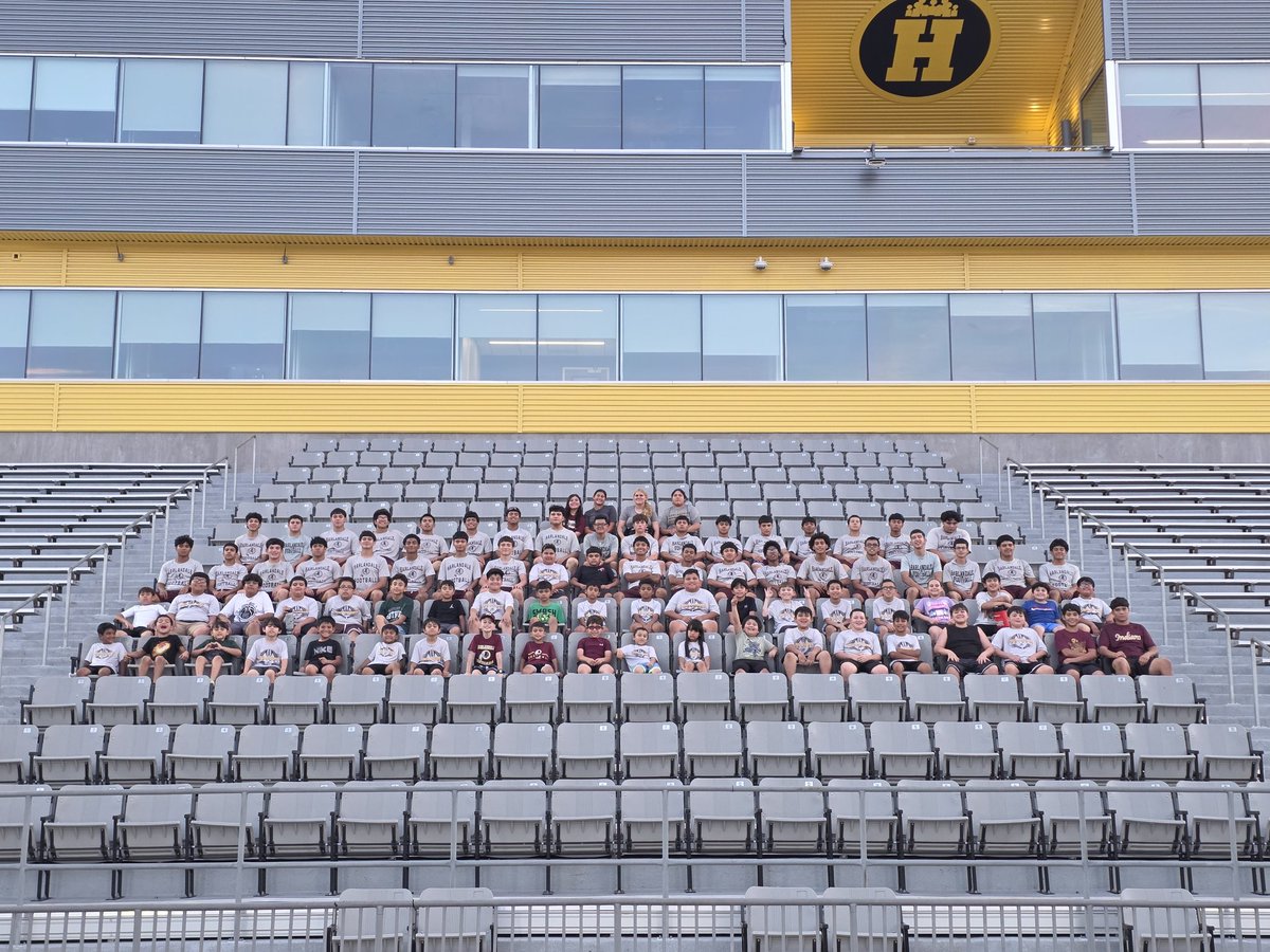 CoachJLozano's tweet photo. Little Indians Football Camp 2026! Start 'em young, and continue the great tradition and pride of the southside! #EDC #LINSA https://t.co/GvXFcLHWl3