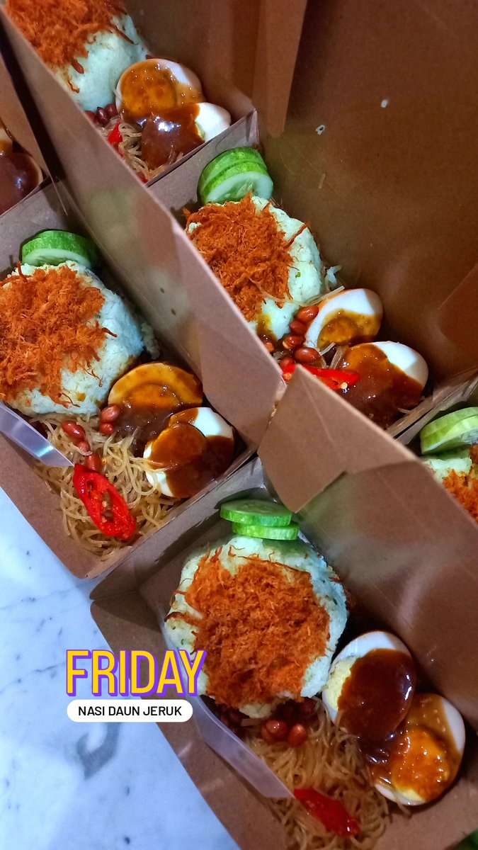 Yamien manis pangsit, halal. tweet media