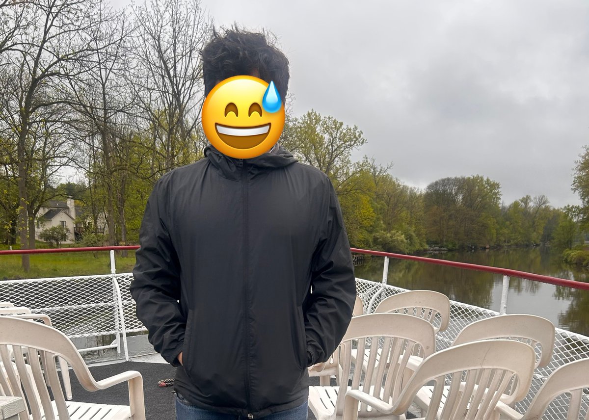 secondinning_'s tweet photo. Went on a pvt cruise ; while coming back our Eastern European Cabbie played us a surprise song and then went full Dhurandhar chalisa https://t.co/dbzRImJcQB