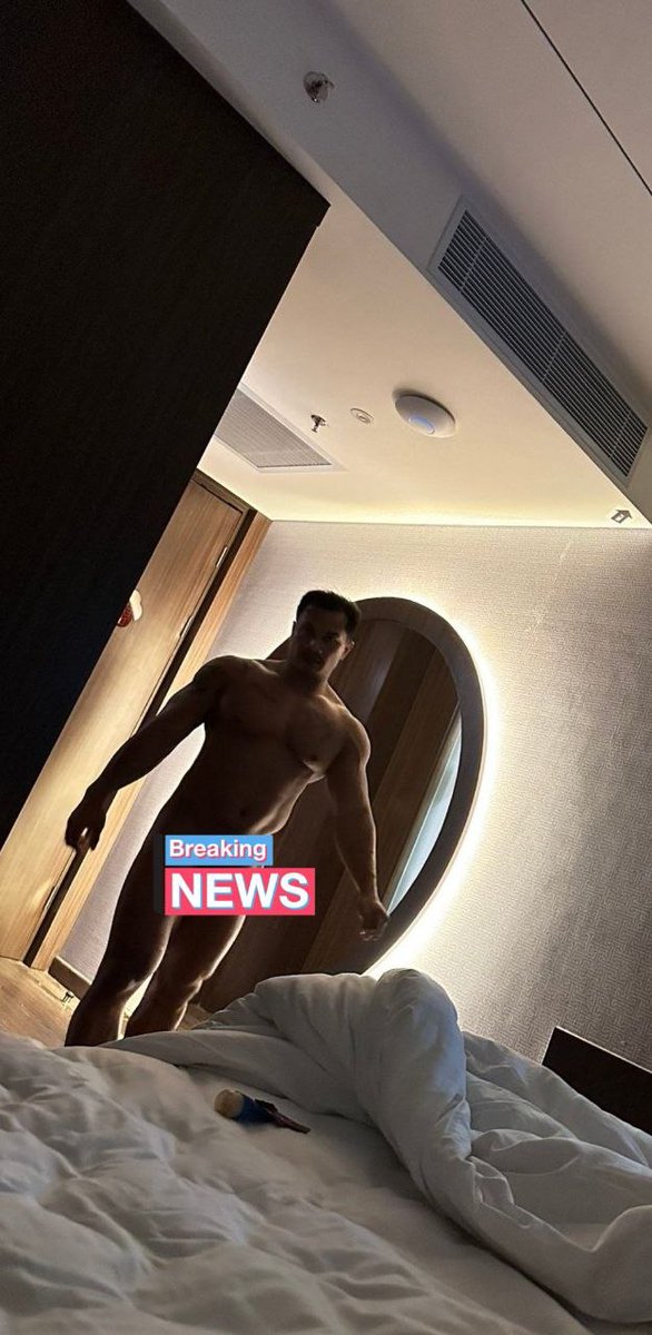 Royal Jelly 🍑 tweet media