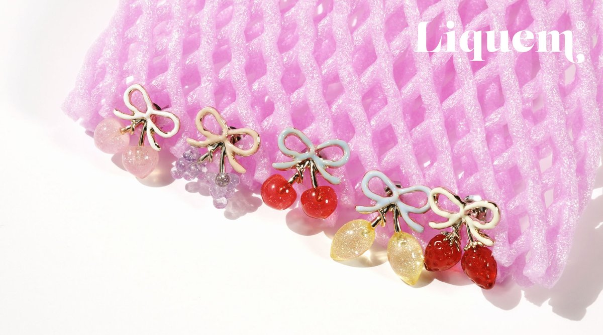 PRTIMES_FASHION's tweet photo. Liquem、発売後即完売の「リボンフルーツ」シリーズおよび「Silver Girlhood」の予約販売を5月15日(金)より開始 https://t.co/Hni6FHJSWr https://t.co/RBkRohMeiD