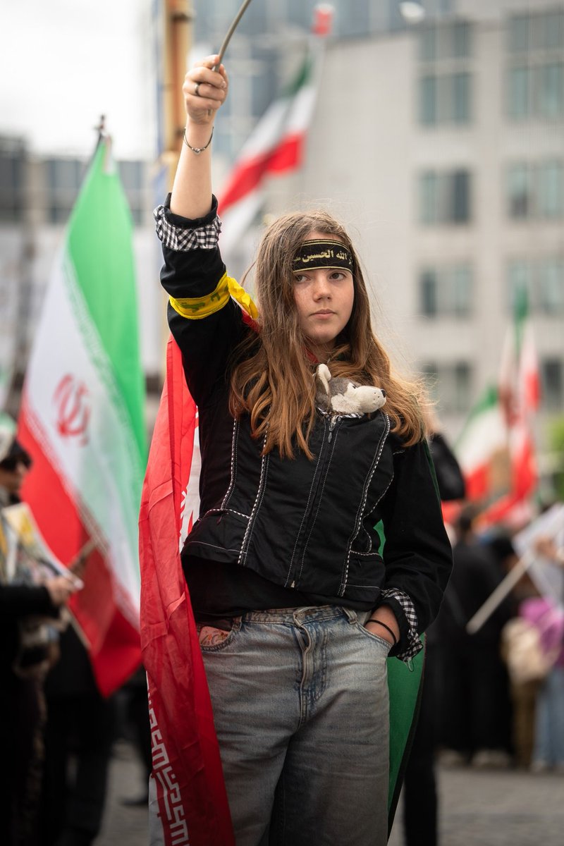 daari58's tweet photo. وقتی میگن برای زنده ماندن اسلام و ترویجش باید خون بزرگ مردانی ریخته بشه نتیجه یعنی این https://t.co/AAOKCS19WO