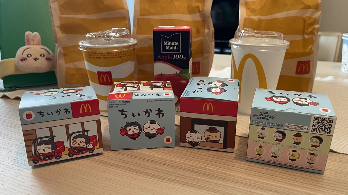 oborotski's tweet photo. Chiikawa Mcdonalds collab is here!! What a good way to start the day☀️🍟
#ちいかわ 
#マクドナルド 
#ハッピーセット https://t.co/dujm2TPMUv