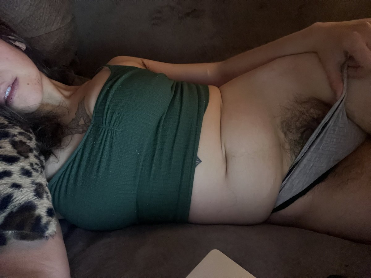 pwincessbunz's tweet photo. lil squishy n pudgy rn https://t.co/4rWFxCKm3a