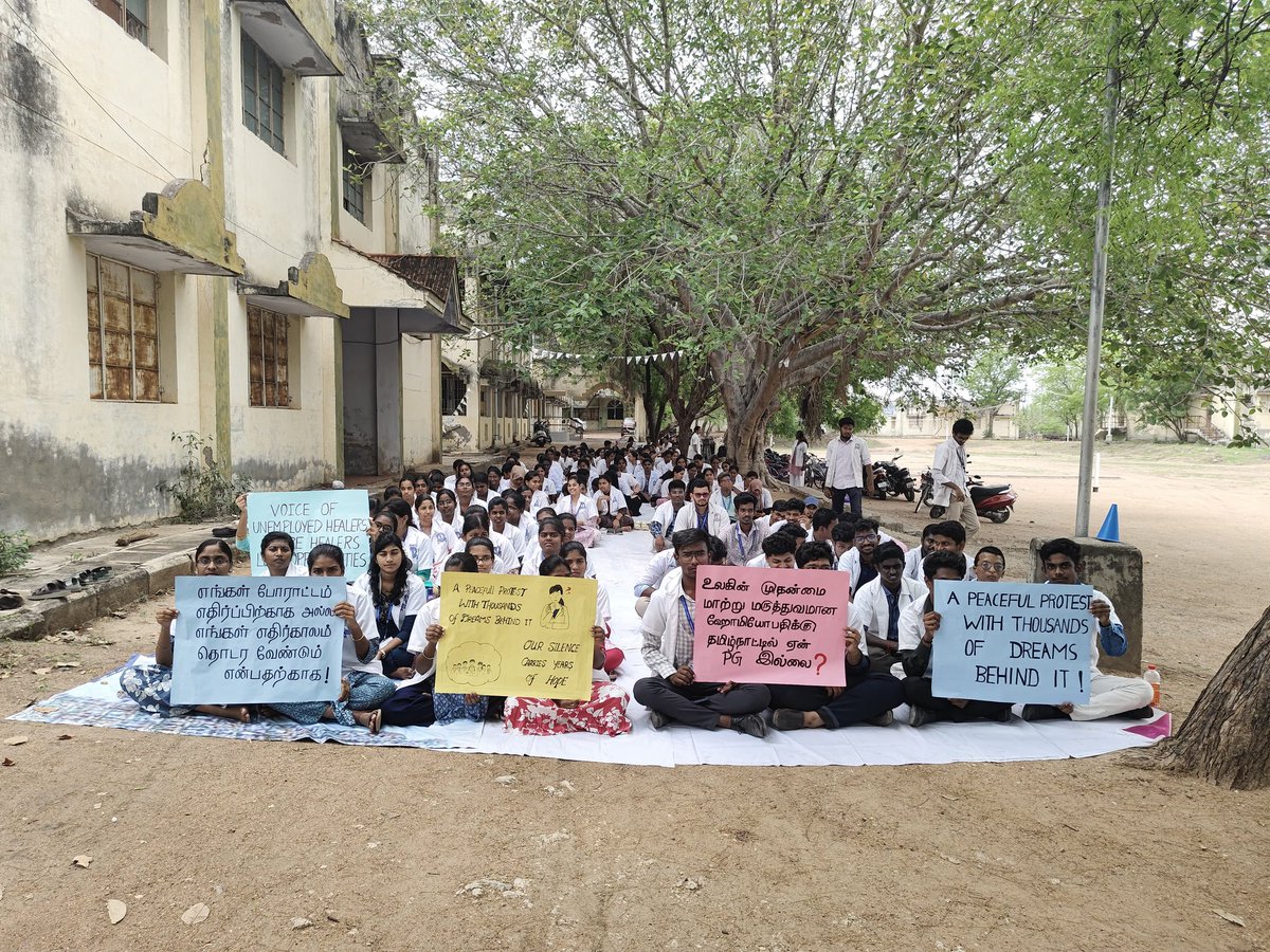 ghmcsa_official's tweet photo. “Our Education, Our Rights, Our Fight.”
#standwithGHMCH 
@CMOTamilnadu 
@moayush 
#GHMCHThirumangalam
#NeedPGSeats
#NeedJobVacancies
#JusticeForBHMS
#GovernmentHomoeopaty
#StandWithBHMSStudents
#EqualOpportunities
#MedicalEducation
#TamilNaduStudents #TamilNaduHealth https://t.co/ZylcaTW7Gp