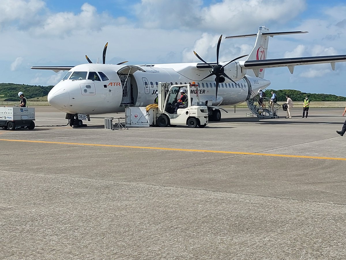 drapaF14's tweet photo. 米子へ移動します

JL3760 TNE🛫KOJ
ATR72-600 JA06JC

#鹿児島空港
#種子島空港
#日本航空
#JAL https://t.co/PIJkKloHhd